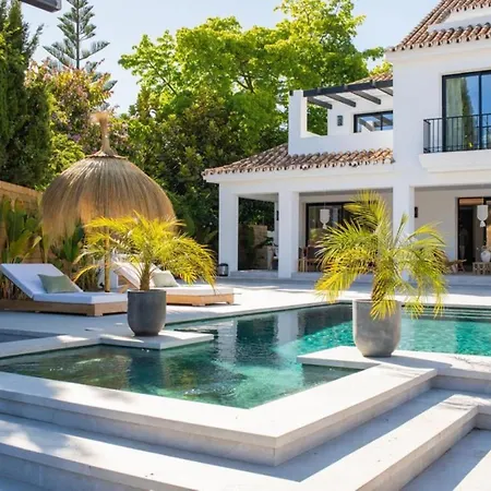 Villa Bali Nueva Andalucia *